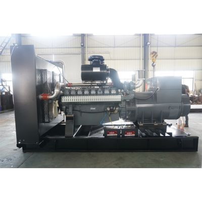 800kw威曼柴油發(fā)電機(jī)組-威曼16缸柴油機(jī)D30A2柴油發(fā)電機(jī)組,缸徑/行程：128/142mm,柴油發(fā)電機(jī)組水冷發(fā)動機(jī)功率880KW,柴油發(fā)電機(jī)組配套馬拉松斯坦福發(fā)電機(jī)。廠價直銷歡迎選購：13773399855。