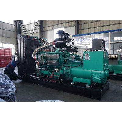 500kw乾能柴油發(fā)電機(jī)組-乾能12缸柴油機(jī)QN25G690D2柴油發(fā)電機(jī)組,缸徑/行程：135/150mm,柴油發(fā)電機(jī)組水冷發(fā)動機(jī)功率505KW,柴油發(fā)電機(jī)組配套馬拉松斯坦福發(fā)電機(jī)。廠價(jià)直銷歡迎選購：13773399855。