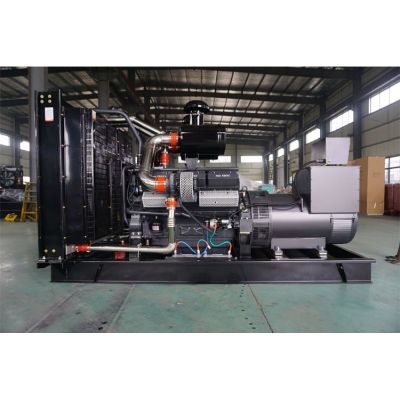 500kw申動(dòng)柴油發(fā)電機(jī)組-申動(dòng)12缸柴油機(jī)SD25G690D2柴油發(fā)電機(jī)組,缸徑/行程：135/150mm,柴油發(fā)電機(jī)組水冷發(fā)動(dòng)機(jī)功率505KW,柴油發(fā)電機(jī)組配套馬拉松斯坦福發(fā)電機(jī)。廠價(jià)直銷(xiāo)歡迎選購(gòu)：13773399855。