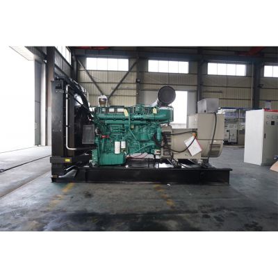 500kw沃爾沃柴油發(fā)電機(jī)組-沃爾沃6缸柴油機(jī)TWD1643GE柴油發(fā)電機(jī)組,缸徑/行程：144/165mm,柴油發(fā)電機(jī)組水冷發(fā)動機(jī)功率560KW,柴油發(fā)電機(jī)組配套馬拉松斯坦福發(fā)電機(jī)。廠價直銷歡迎選購：13773399855。