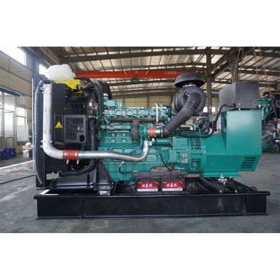 150kw沃爾沃柴油發(fā)電機(jī)組-沃爾沃6缸柴油機(jī)TAD733GE柴油發(fā)電機(jī)組,缸徑/行程：108/130mm,柴油發(fā)電機(jī)組水冷發(fā)動機(jī)功率181KW,柴油發(fā)電機(jī)組配套馬拉松斯坦福發(fā)電機(jī)。廠價直銷歡迎選購：13773399855。