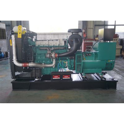 200kw沃爾沃柴油發(fā)電機(jī)組-沃爾沃6缸柴油機(jī)TAD734GE柴油發(fā)電機(jī)組,缸徑/行程：108/130mm,柴油發(fā)電機(jī)組水冷發(fā)動機(jī)功率222KW,柴油發(fā)電機(jī)組配套馬拉松斯坦福發(fā)電機(jī)。廠價直銷歡迎選購：13773399855。
