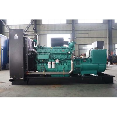 600kw玉柴柴油發(fā)電機(jī)組-玉柴6缸柴油機(jī)YC6TD840-D31柴油發(fā)電機(jī)組,缸徑/行程：152/180mm,柴油發(fā)電機(jī)組水冷發(fā)動(dòng)機(jī)功率616KW,柴油發(fā)電機(jī)組配套馬拉松斯坦福發(fā)電機(jī)。廠價(jià)直銷(xiāo)歡迎選購(gòu)：13773399855。