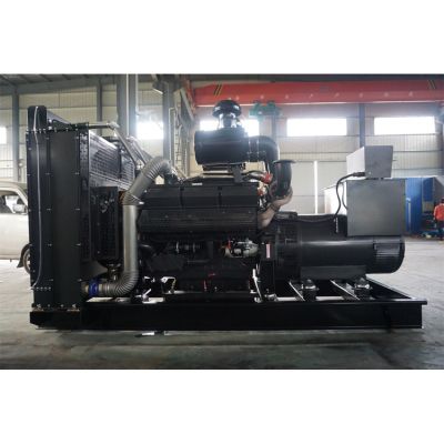 600kw上柴股份柴油發(fā)電機(jī)組-上柴股份12缸柴油機(jī)SC27G830D2柴油發(fā)電機(jī)組,缸徑/行程：135/155mm,柴油發(fā)電機(jī)組水冷發(fā)動(dòng)機(jī)功率610KW,柴油發(fā)電機(jī)組配套馬拉松斯坦福發(fā)電機(jī)。廠價(jià)直銷歡迎選購：13773399855。