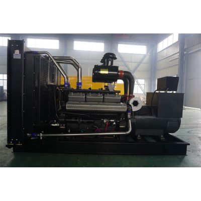 400kw康沃柴油發(fā)電機(jī)組-康沃12缸柴油機(jī)KW25G610D2柴油發(fā)電機(jī)組,缸徑/行程：135/150mm,柴油發(fā)電機(jī)組水冷發(fā)動(dòng)機(jī)功率445KW,柴油發(fā)電機(jī)組配套馬拉松斯坦福發(fā)電機(jī)。廠價(jià)直銷歡迎選購：13773399855。
