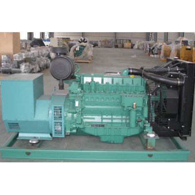 50kw大連道依茨柴油發(fā)電機(jī)組-大連道依茨4缸柴油機(jī)BF4M2012柴油發(fā)電機(jī)組,缸徑/行程：101/126mm,柴油發(fā)電機(jī)組水冷發(fā)動(dòng)機(jī)功率60KW,柴油發(fā)電機(jī)組配套馬拉松斯坦福發(fā)電機(jī)。廠價(jià)直銷歡迎選購：13773399855。