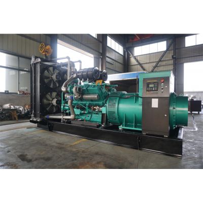 850kw南通股份柴油發(fā)電機組-南通股份12缸柴油機TCR800柴油發(fā)電機組,缸徑/行程：138/158mm,柴油發(fā)電機組水冷發(fā)動機功率880KW,柴油發(fā)電機組配套馬拉松斯坦福發(fā)電機。廠價直銷歡迎選購：13773399855。