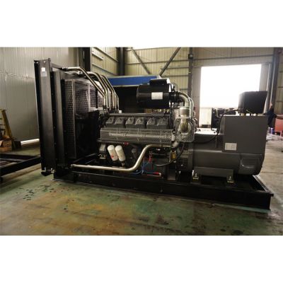 600kw無錫動力柴油發(fā)電機組-無錫動力12缸柴油機WD287TAD58柴油發(fā)電機組,缸徑/行程：138/160mm,柴油發(fā)電機組水冷發(fā)動機功率638KW,柴油發(fā)電機組配套馬拉松斯坦福發(fā)電機。廠價直銷歡迎選購：13773399855。