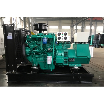 30KW玉柴柴油發(fā)電機(jī)組-玉柴4缸柴油機(jī)YCD4N23H8-55,柴油發(fā)電機(jī)組缸徑/行程：93/103mm,柴油發(fā)電機(jī)組水冷發(fā)動(dòng)機(jī)功率39.6KW,柴油發(fā)電機(jī)組配套馬拉松斯坦福發(fā)電機(jī)。廠價(jià)直銷歡迎選購(gòu)：13773399855。
