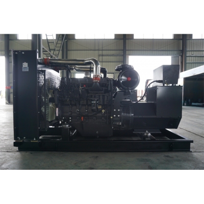 200kw上柴動(dòng)力柴油發(fā)電機(jī)組-上柴股份6缸柴油機(jī)6DTAA8.9-G31柴油發(fā)電機(jī)組,缸徑/行程：114/144mm,柴油發(fā)電機(jī)組水冷發(fā)動(dòng)機(jī)功率204KW,柴油發(fā)電機(jī)組配套馬拉松斯坦福發(fā)電機(jī)。廠價(jià)直銷歡迎選購(gòu)：13773399855。